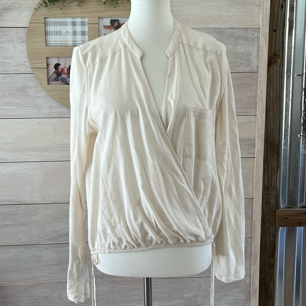 NEW Splendid Off White Top M